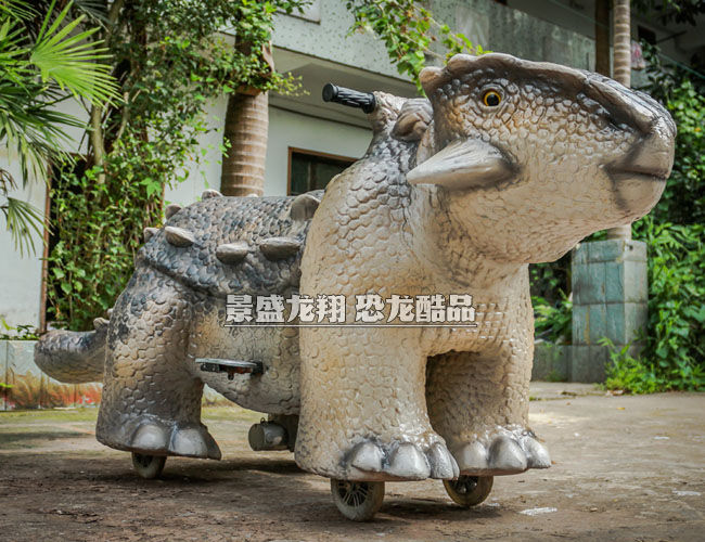 恐龍玩具車