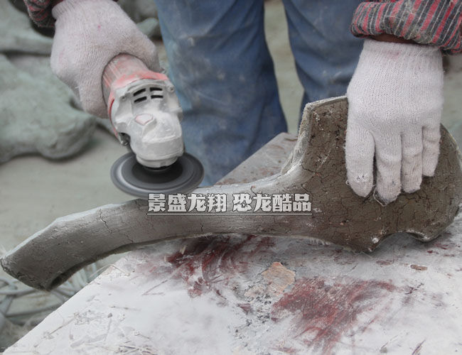 仿真恐龍骨架的制作-半成品打磨