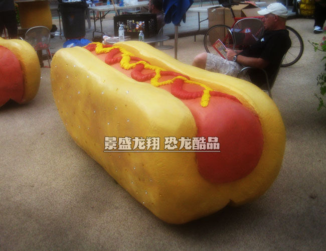 玻璃鋼卡通景觀雕塑-熱狗雕塑