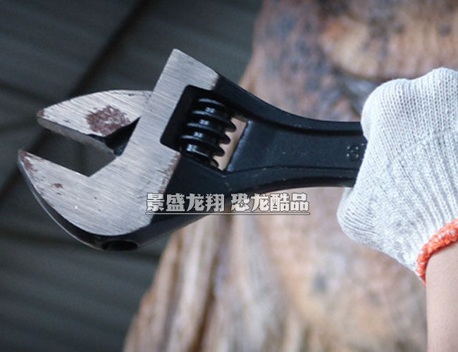 如何安裝大型恐龍工具